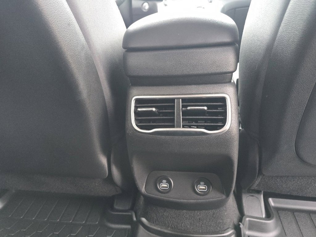 Used 2023 Hyundai Santa Fe SEL image 25