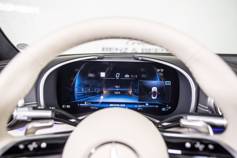 Used 2025 Mercedes-Benz SL 63 AMG S e Performance 4MATIC image 26