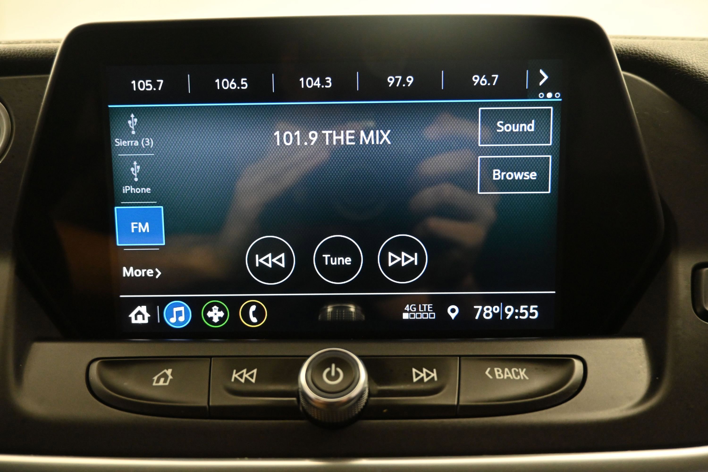 Used 2019 Chevrolet Blazer LT AWD/4WD image 15