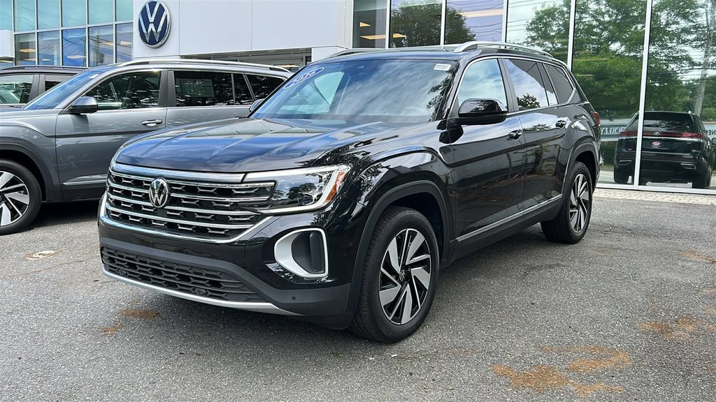 Used 2026 Volkswagen Atlas SEL AWD/4WD image 3
