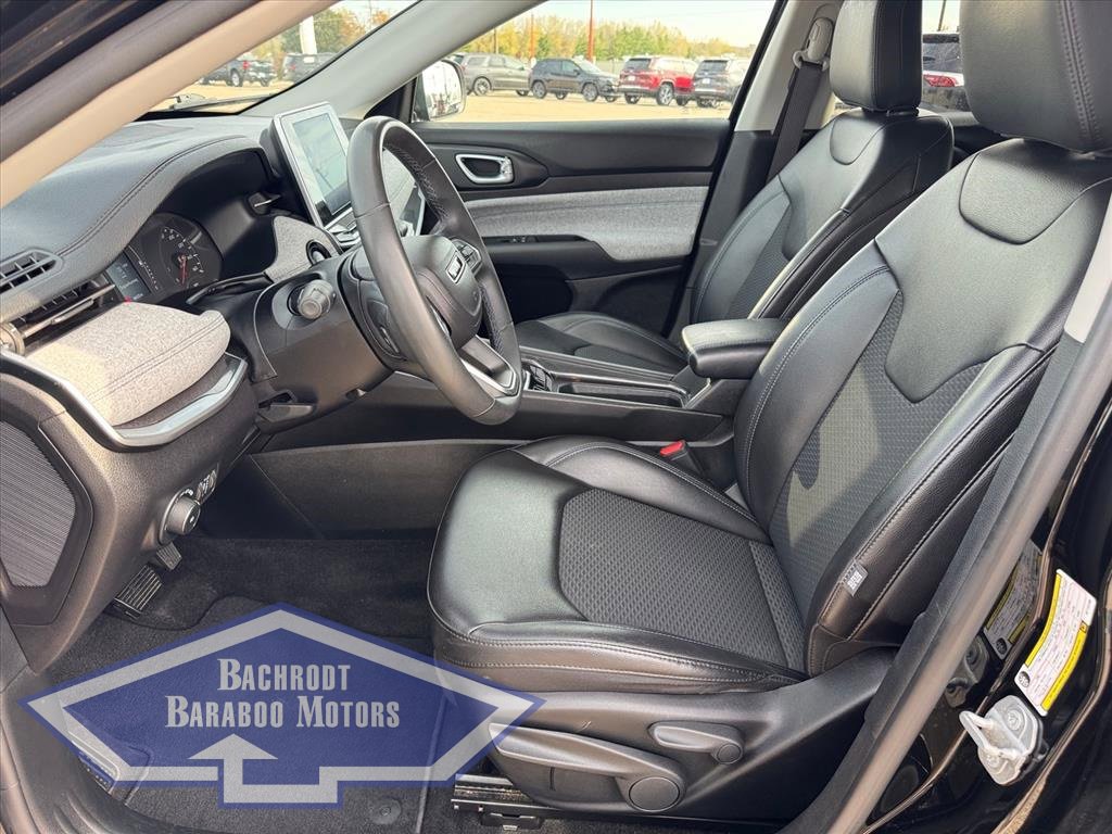 Used 2022 Jeep Compass Latitude image 8