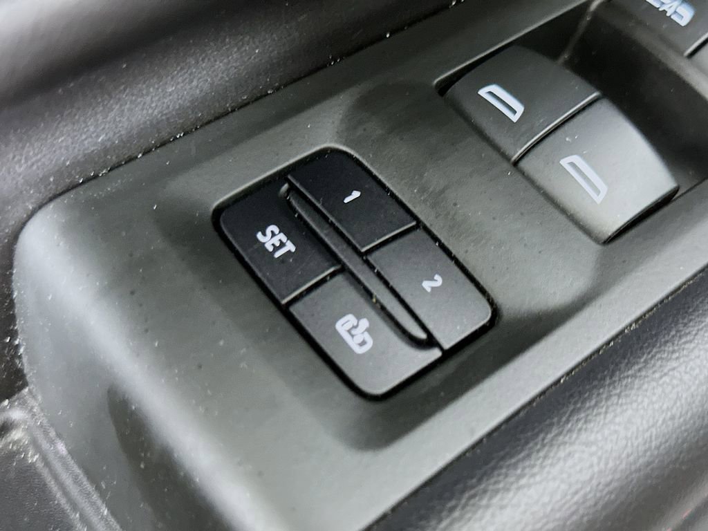 Used 2022 Chevrolet Tahoe RST w/ Luxury Package RWD image 22