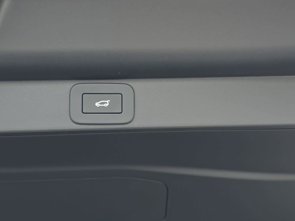 New 2026 Land Rover Range Rover SE AWD/4WD image 13