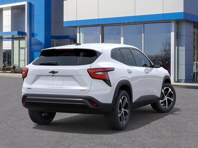 New 2026 Chevrolet Trax RS w/ Sunroof Package FWD image 4