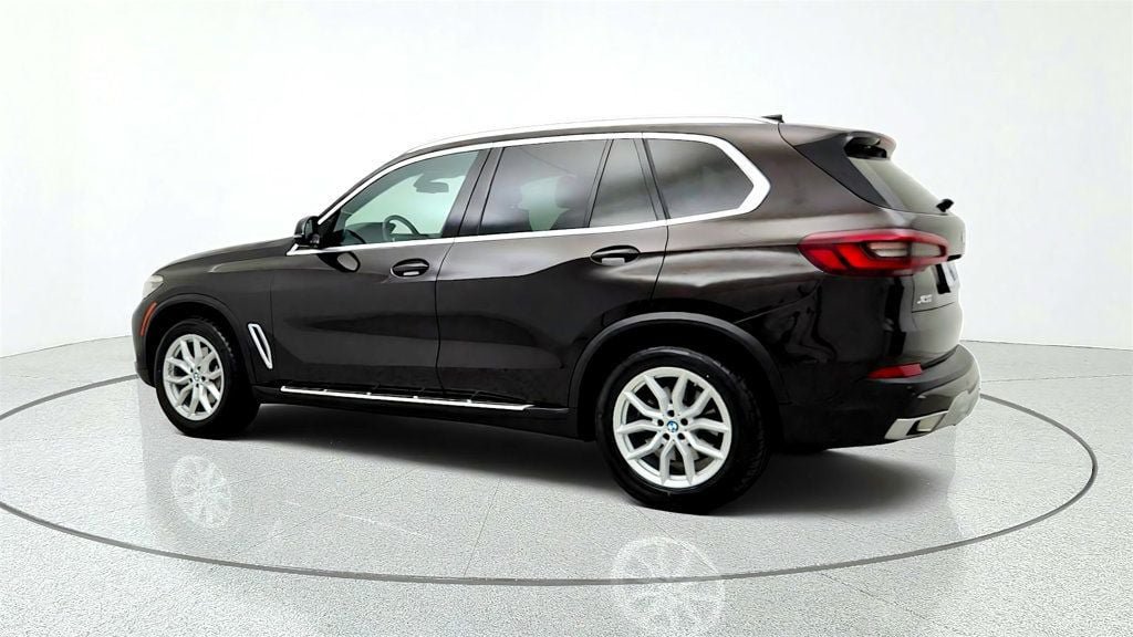 Used 2022 BMW X5 xDrive40i w/ Premium Package AWD/4WD image 14