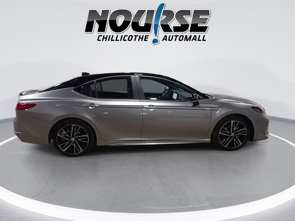 Used 2025 Toyota Camry XSE FWD image 9