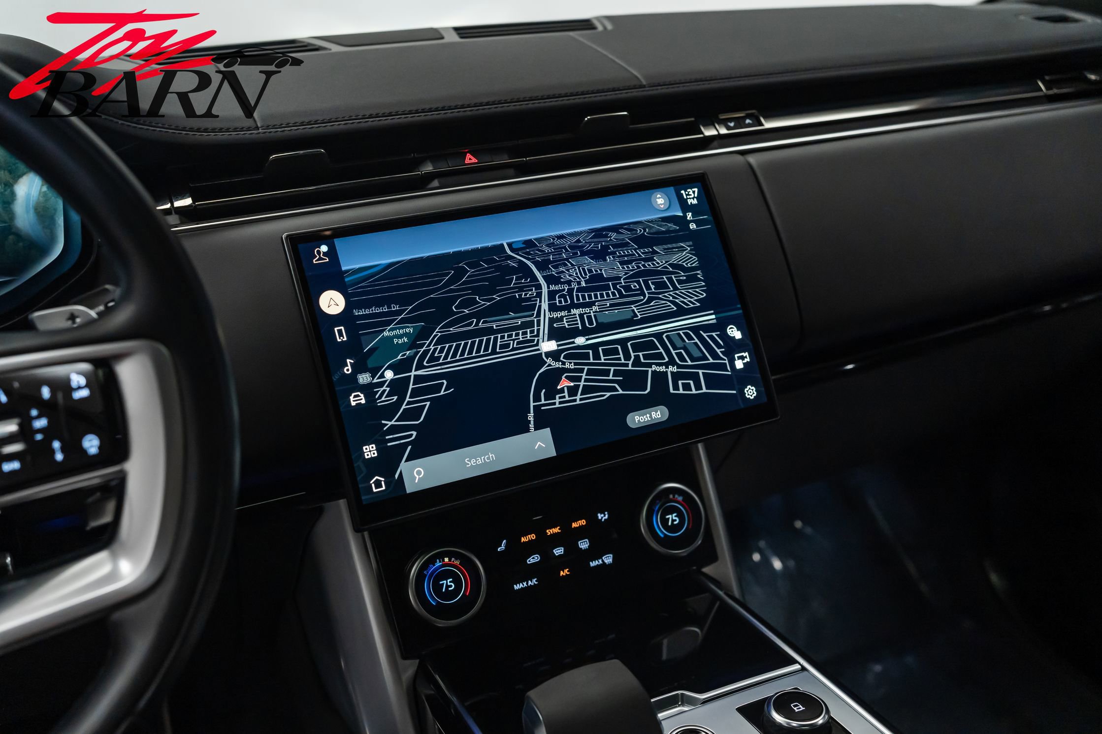 Used 2023 Land Rover Range Rover SE image 36