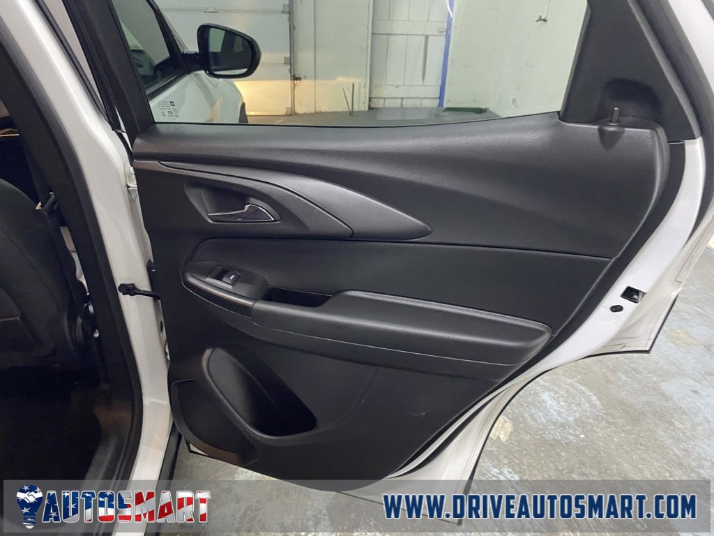 Used 2023 Chevrolet TrailBlazer RS image 18