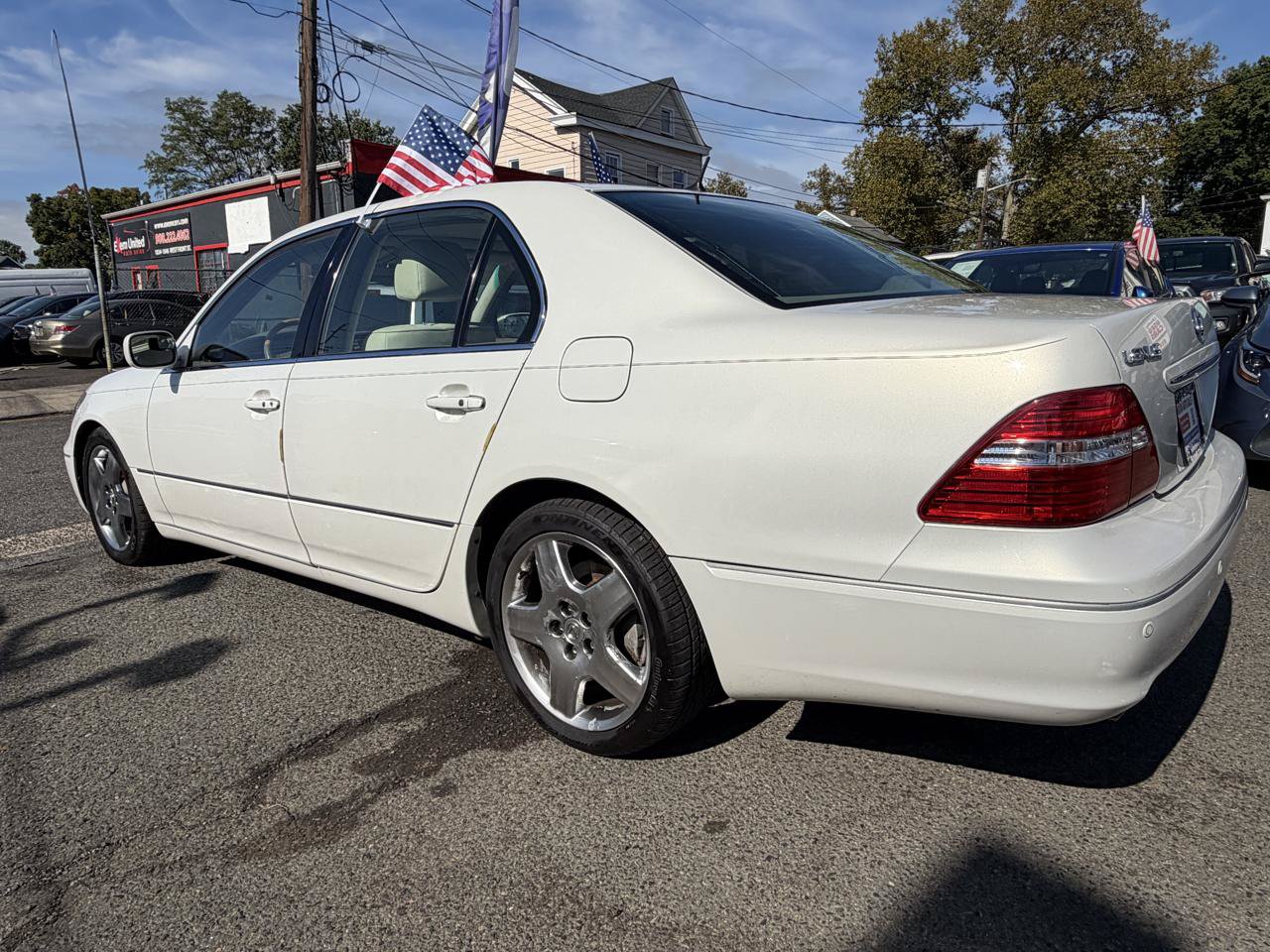 Used 2005 Lexus LS 430 RWD image 8