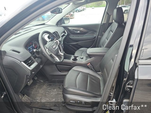 Used 2024 GMC Terrain SLT w/ Elevation Edition image 11