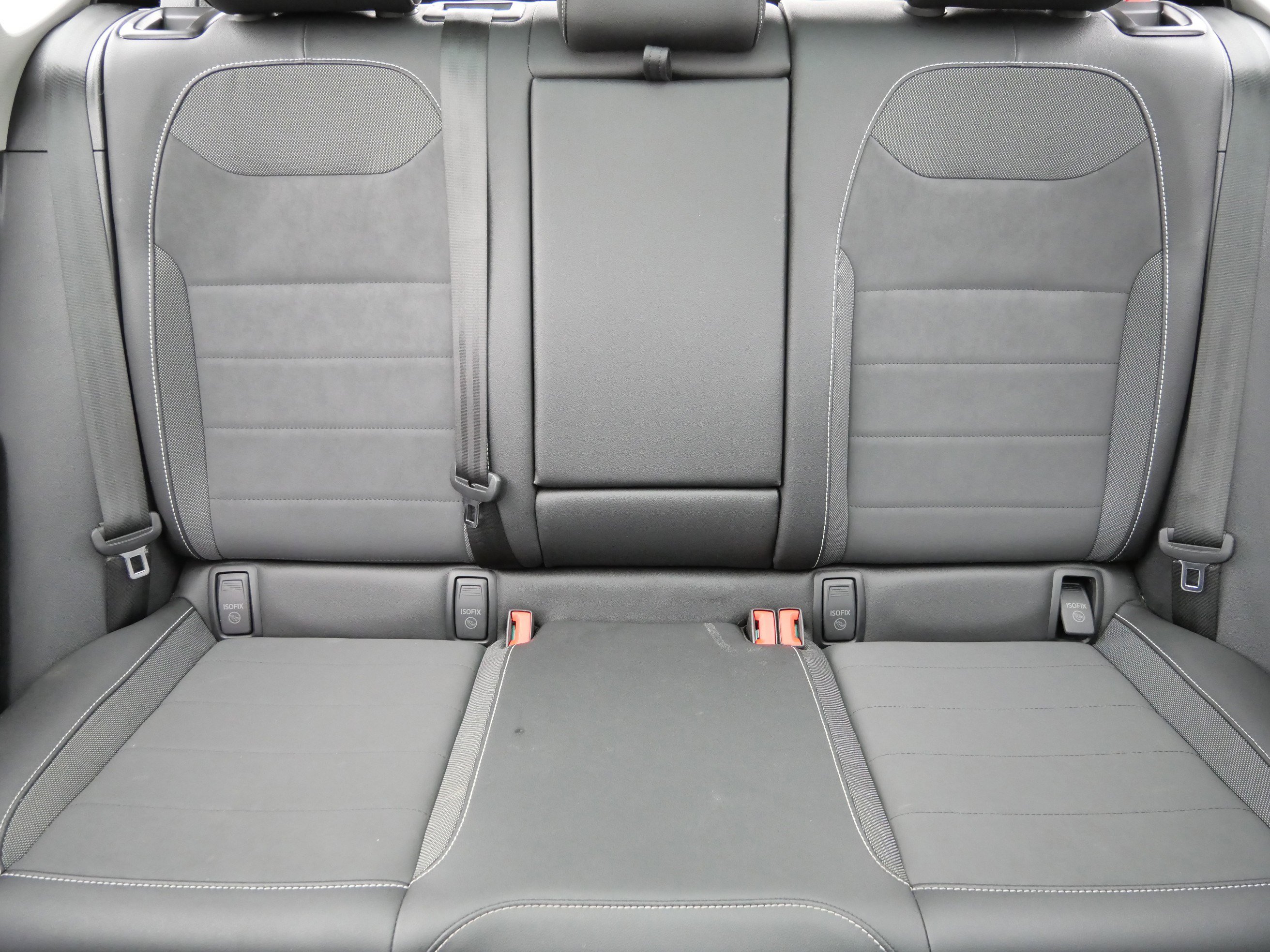 Certified 2023 Volkswagen Taos SE w/ Panoramic Sunroof Package image 13