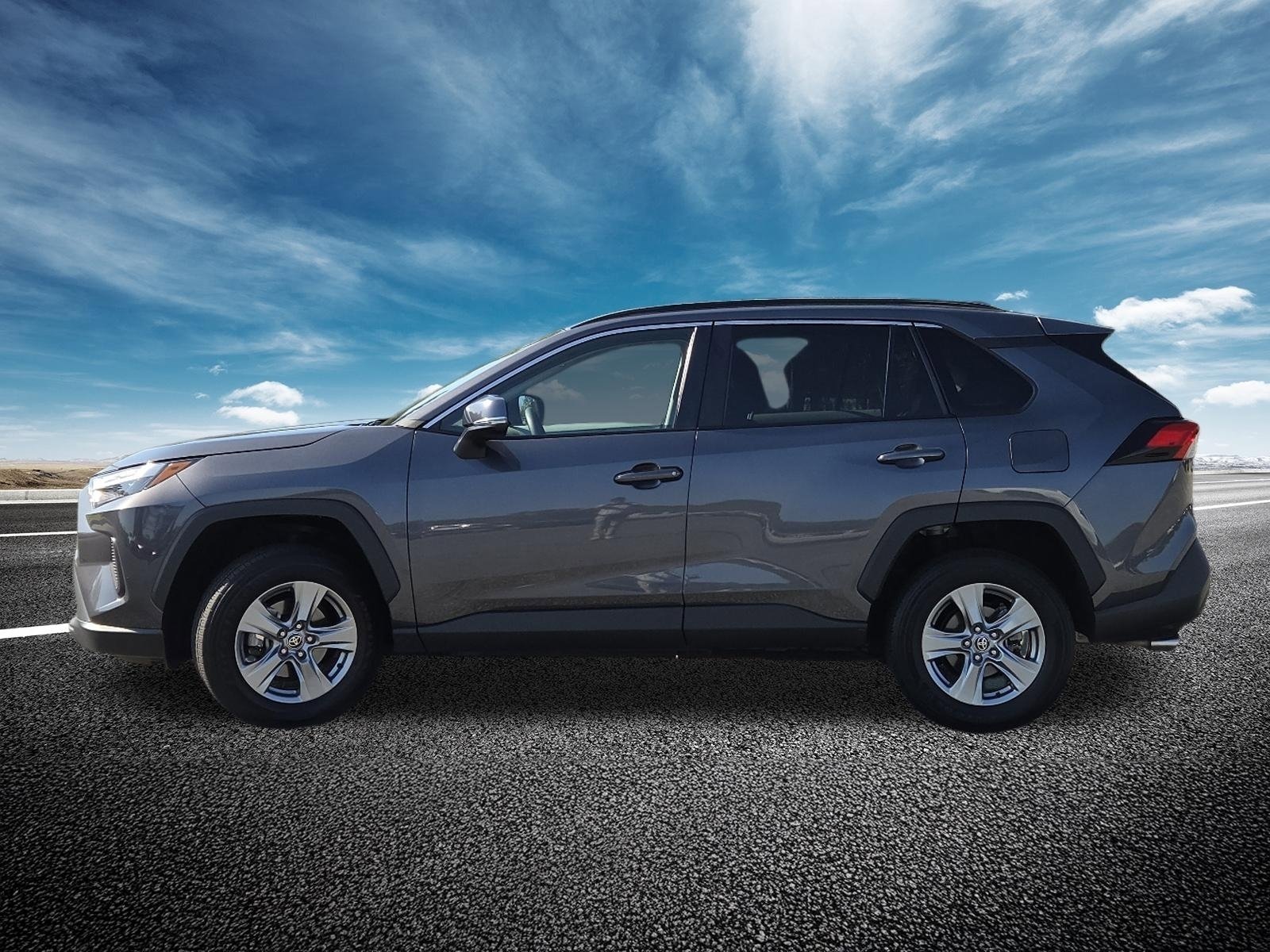 Used 2023 Toyota RAV4 XLE w/ Convenience Package image 15