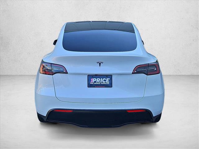 Used 2024 Tesla Model Y 2WD image 7