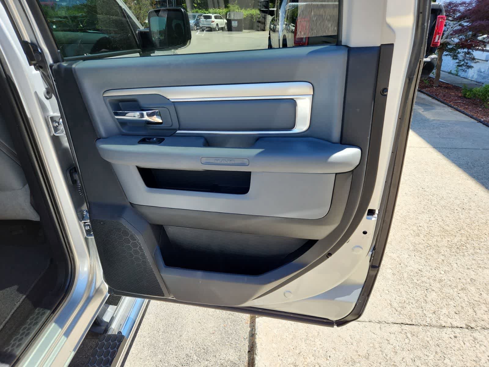 Used 2015 RAM 1500 Big Horn AWD/4WD image 24