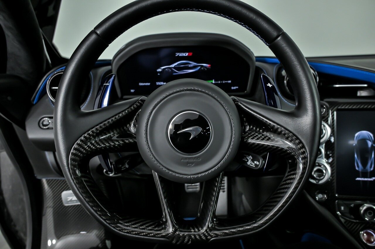 Used 2019 McLaren 720S Performance RWD image 31