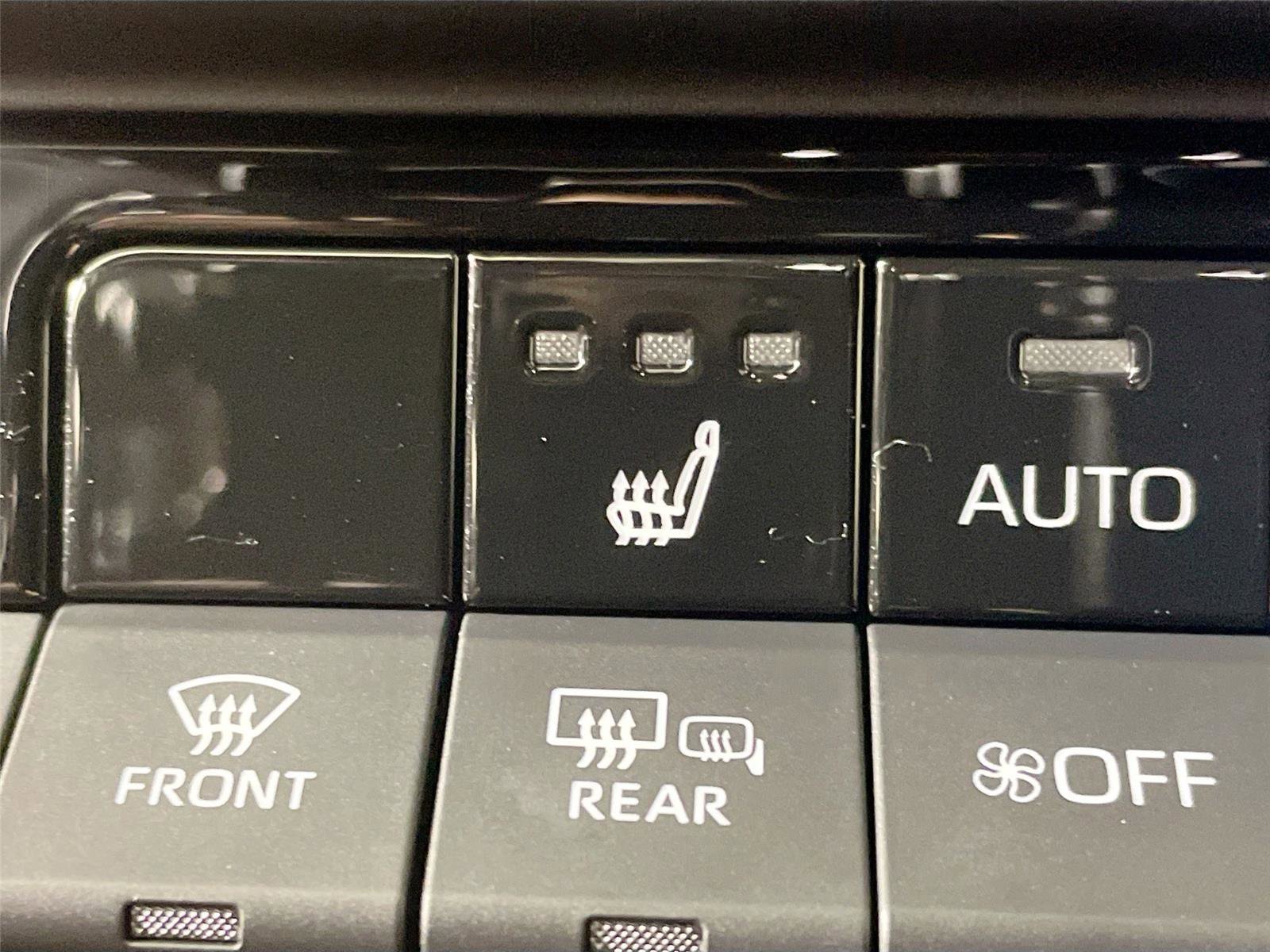 Used 2023 Toyota Crown AWD/4WD image 16