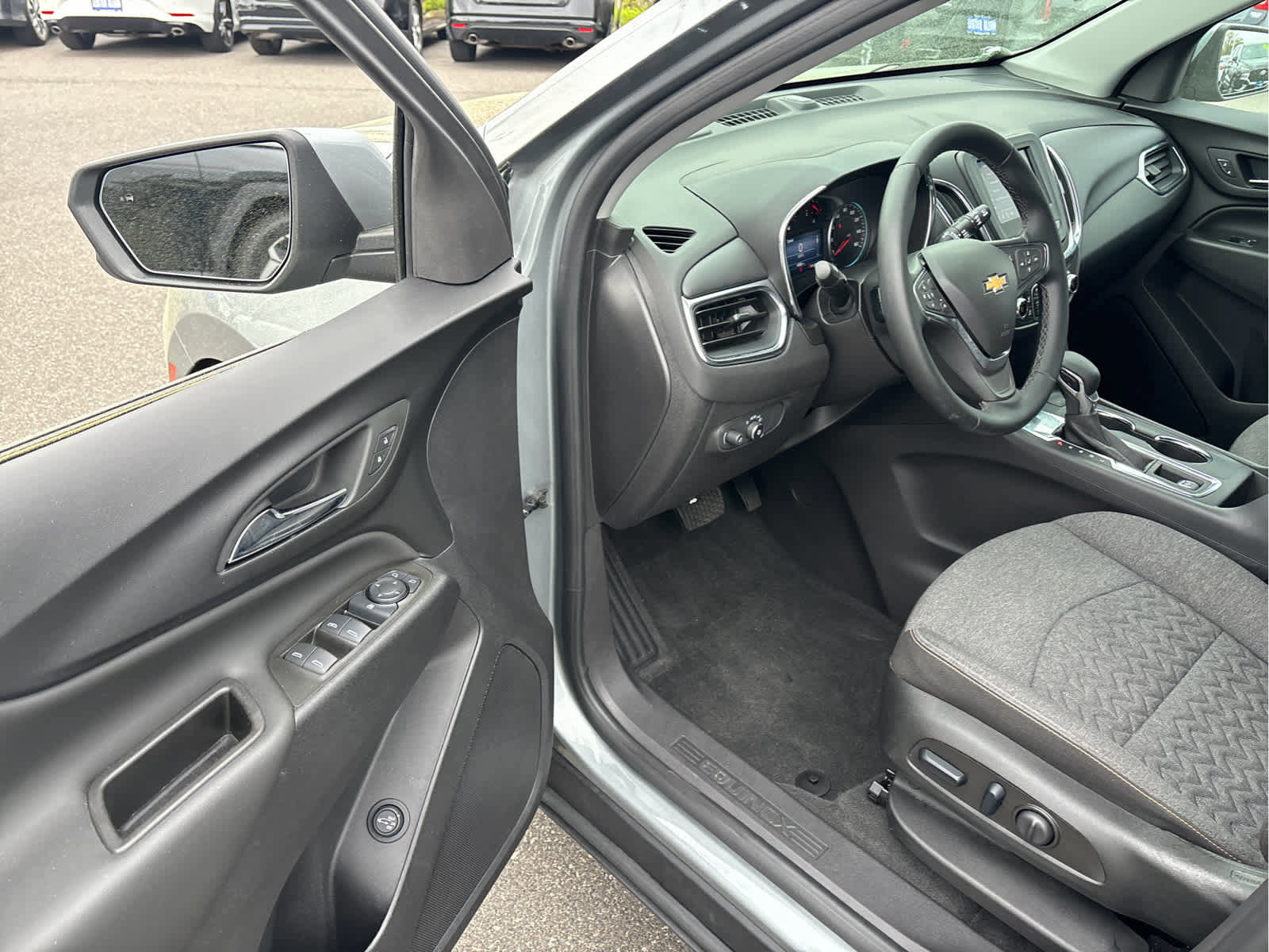 Certified 2024 Chevrolet Equinox LT w/ LPO, Floor Liner Package FWD image 8