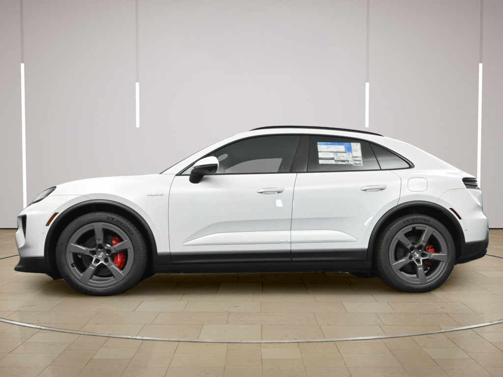 Certified 2025 Porsche Macan 4S Electric AWD/4WD image 32
