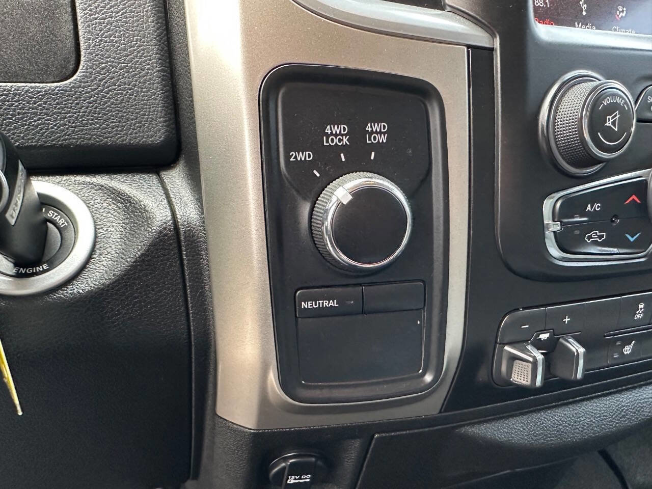 Used 2018 RAM 3500 Big Horn AWD/4WD image 40