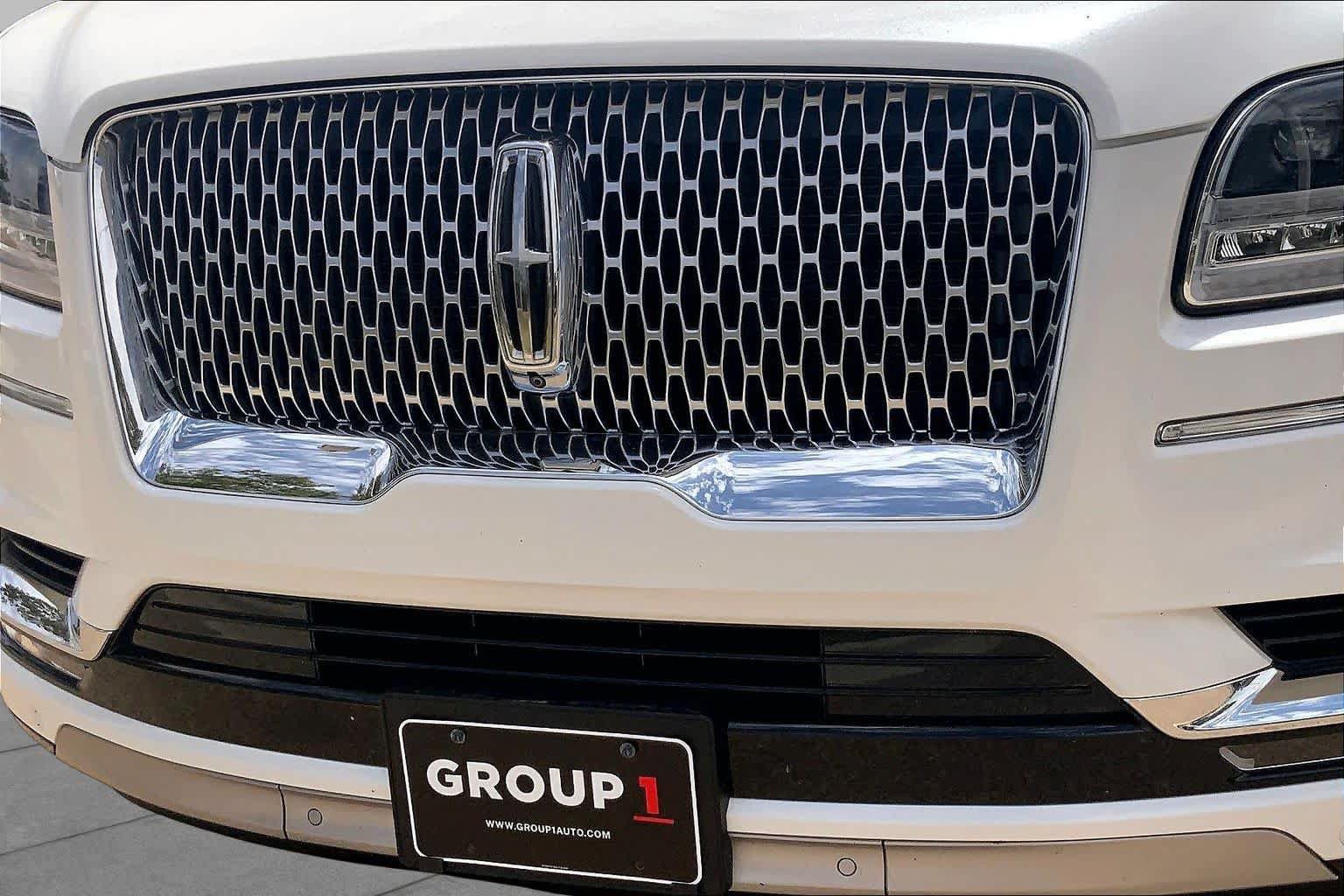 Used 2020 Lincoln Navigator L Reserve w/ Luxury Package AWD/4WD image 29