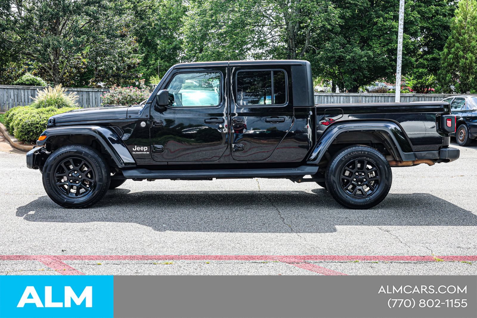 Used 2023 Jeep Gladiator Overland AWD/4WD image 9