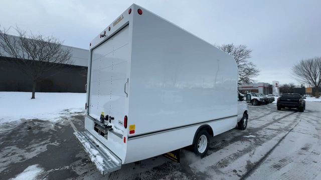 New 2026 Ford E-350 and Econoline 350 Super Duty w/ Power Equipment Group image 2