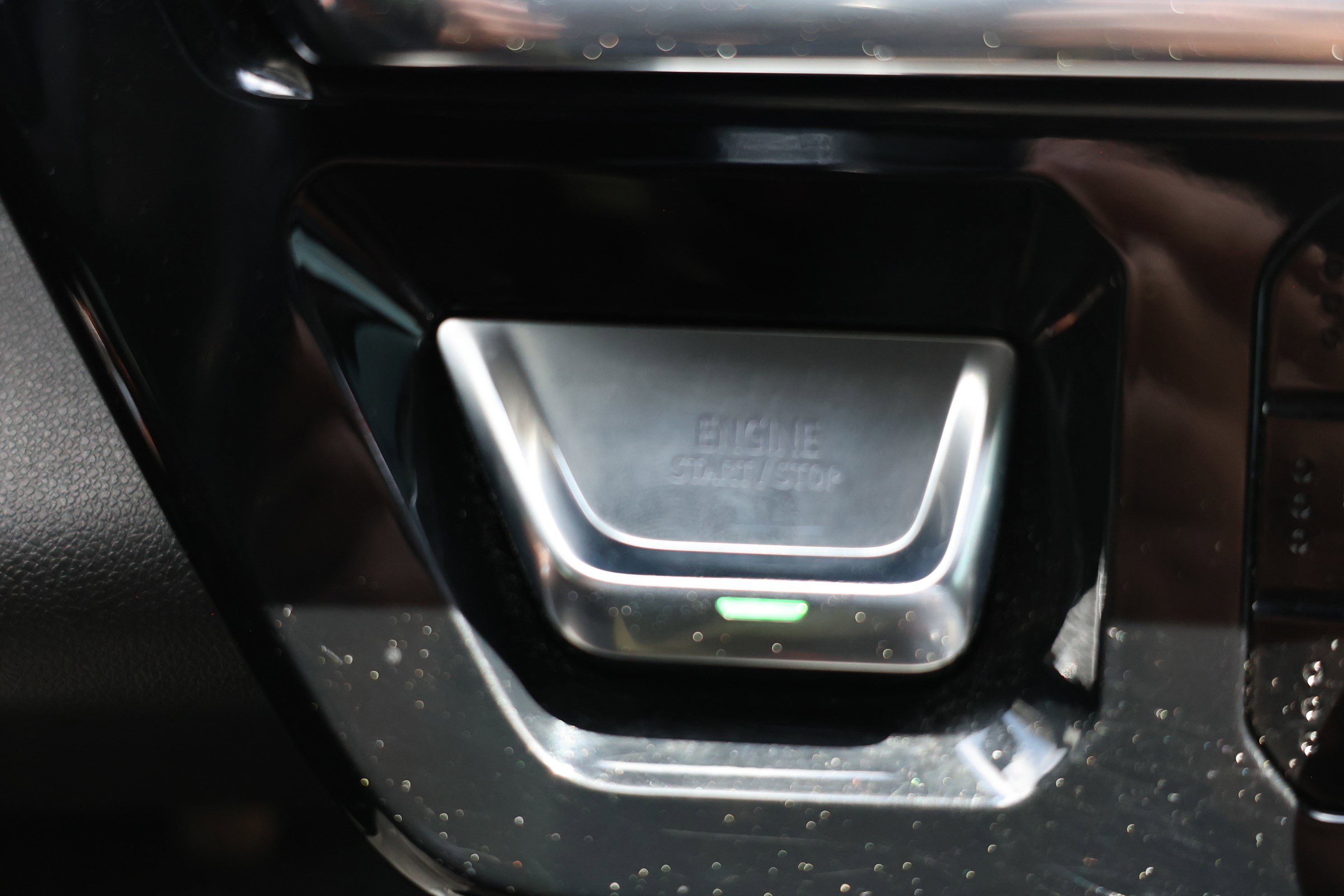 Used 2024 GMC Sierra 2500 Denali Ultimate w/ Snow Plow Prep/Camper Package image 29