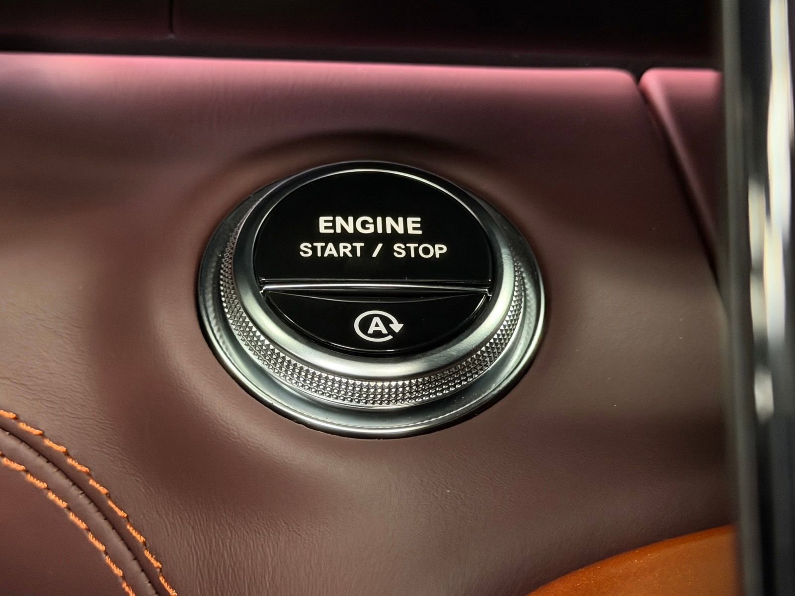 Used 2024 Mercedes-Benz SL 63 AMG 4MATIC image 30