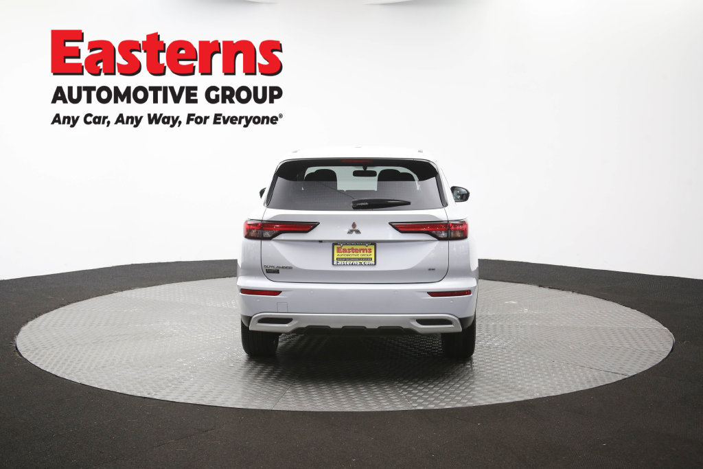 Used 2024 Mitsubishi Outlander SE AWD/4WD image 39