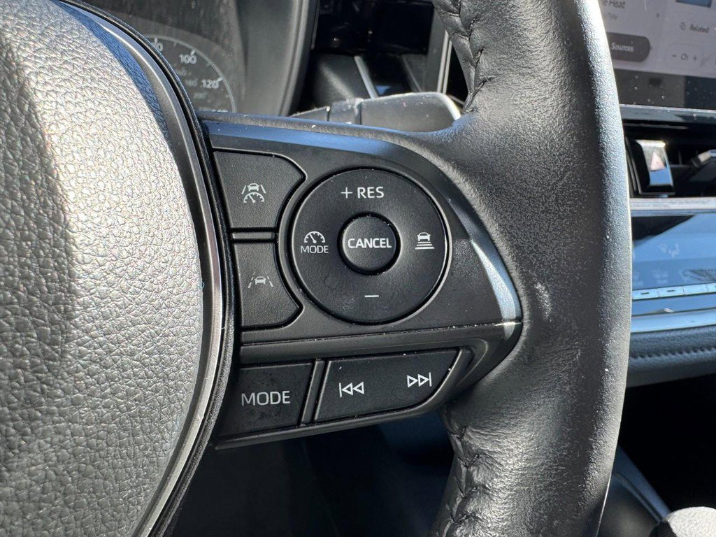 Used 2024 Toyota Corolla SE image 17