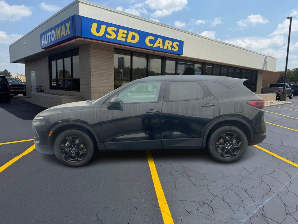 Used 2023 Chevrolet Blazer LT w/ Midnight/Sport Edition image 7
