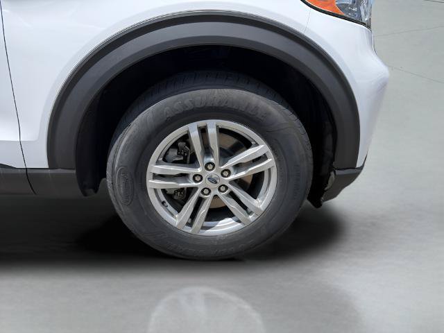 Certified 2021 Ford Explorer XLT w/ Equipment Group 202A AWD/4WD image 28