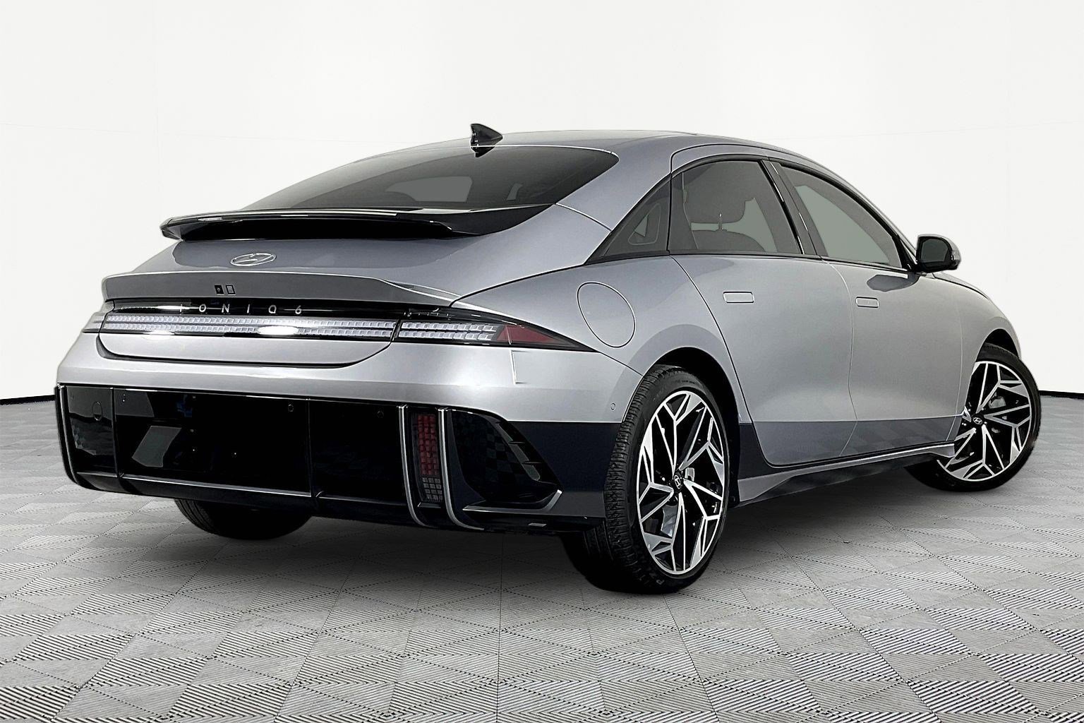 Used 2023 Hyundai Ioniq 6 Limited w/ Cargo Package image 6