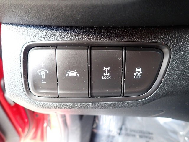 Used 2020 Hyundai Santa Fe SE image 22