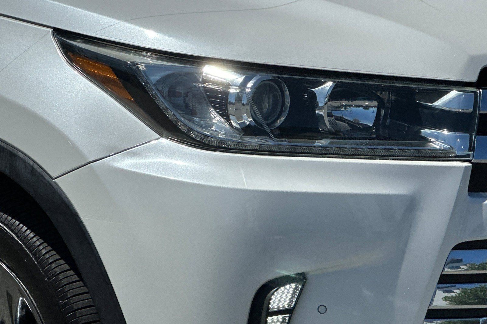 Used 2019 Toyota Highlander Limited Platinum AWD/4WD image 11