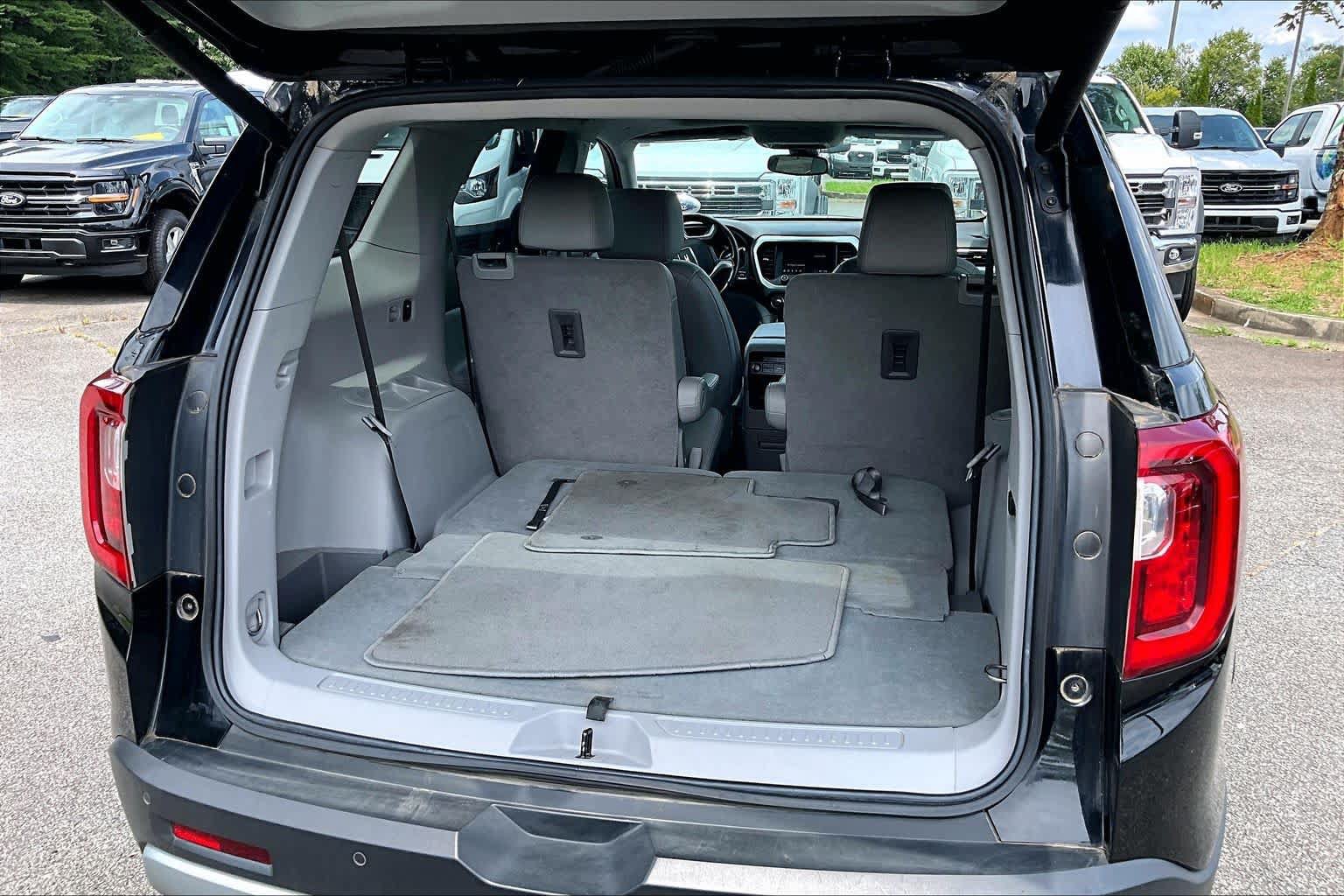 Used 2022 GMC Acadia SLT w/ Preferred Package FWD image 33