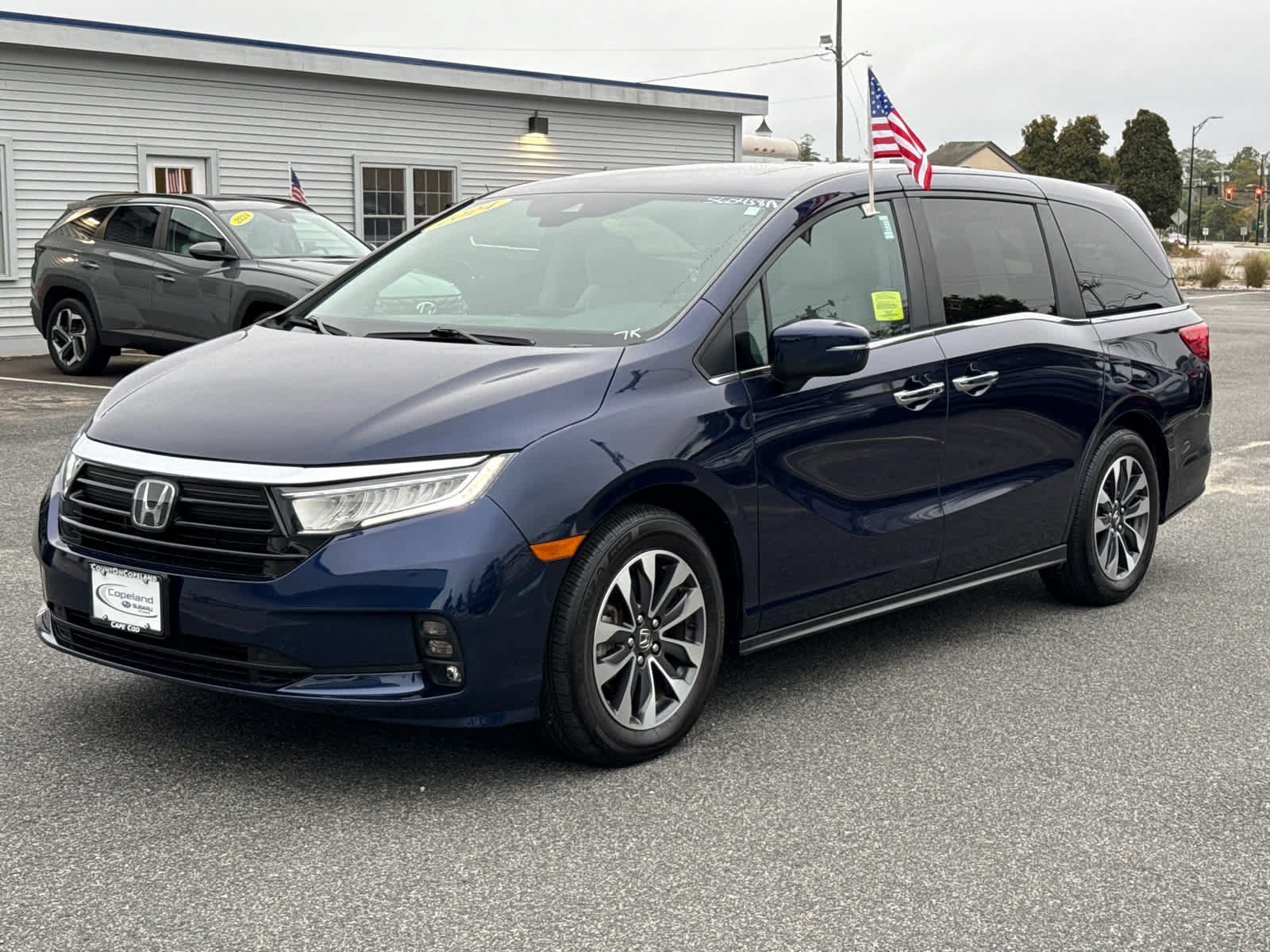 Used 2024 Honda Odyssey EX-L image 3