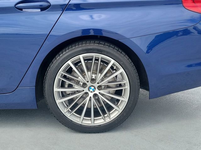 Used 2020 BMW 540i w/ Convenience Package RWD image 11