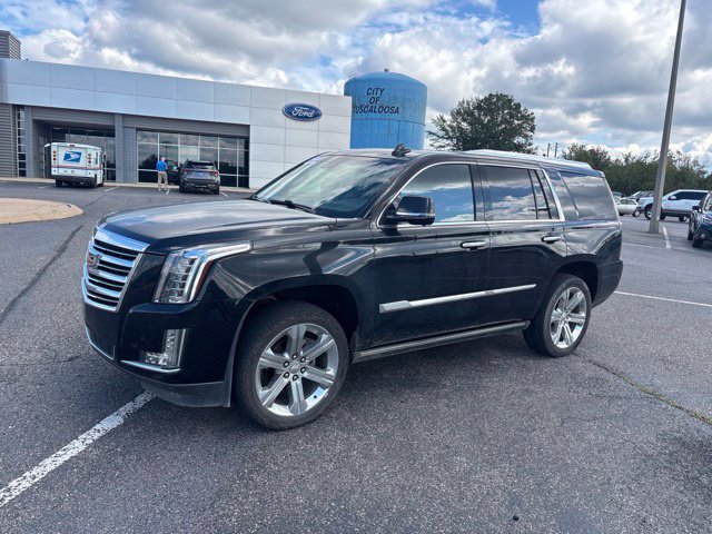 Used 2016 Cadillac Escalade Platinum AWD/4WD image 4