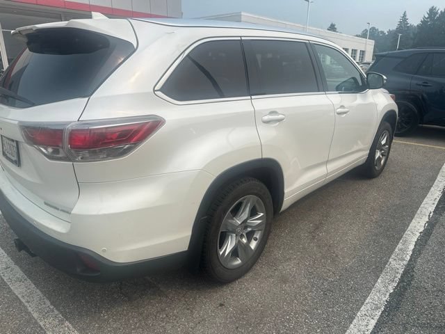Used 2015 Toyota Highlander Limited Platinum AWD/4WD image 3