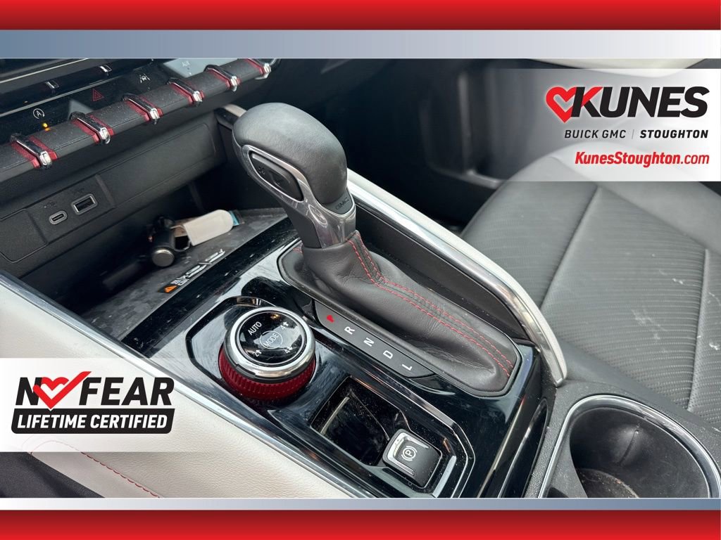 Used 2024 GMC Canyon AT4X image 34