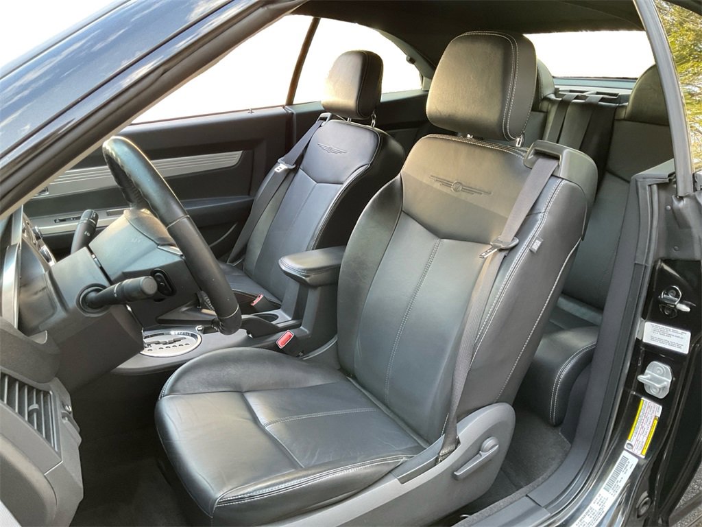 Used 2010 Chrysler Sebring Touring w/ Special Touring Group image 26