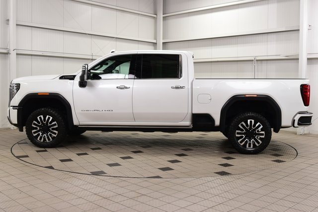 Used 2024 GMC Sierra 2500 Denali Ultimate image 4