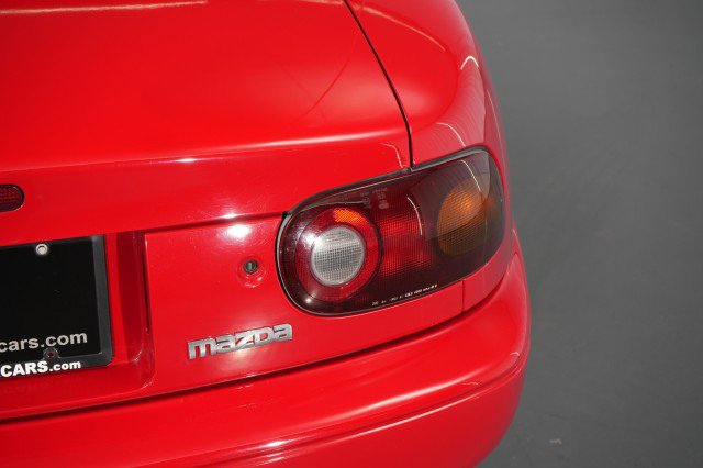 Used 1990 MAZDA MX-5 Miata RWD image 21