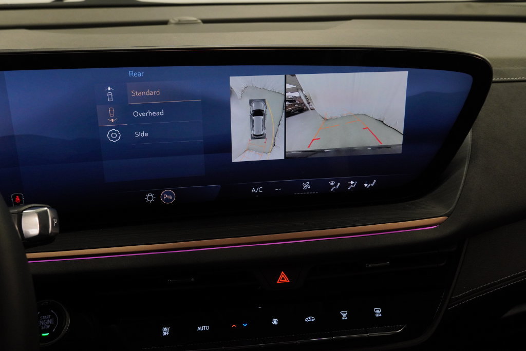 Certified 2025 Buick Envision Sport Touring AWD/4WD image 17