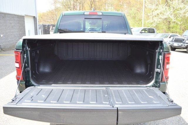 New 2026 RAM 1500 Laramie AWD/4WD image 32