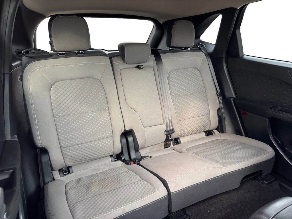 Used 2020 Ford Escape SE image 23
