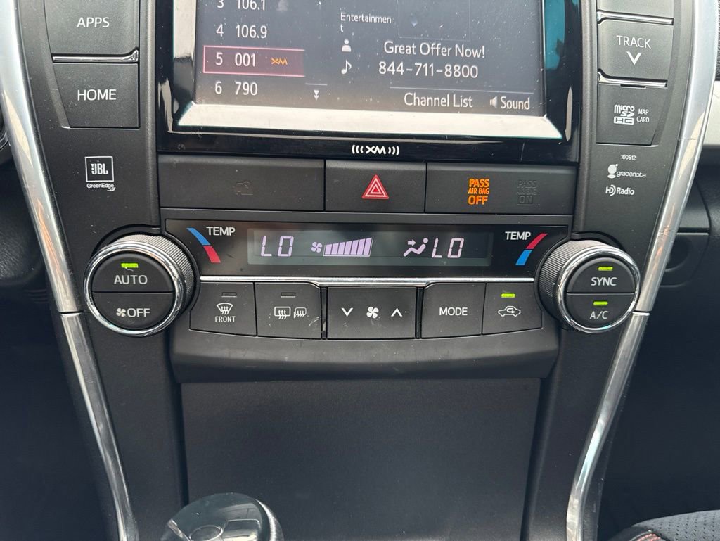 Used 2016 Toyota Camry XSE FWD image 22