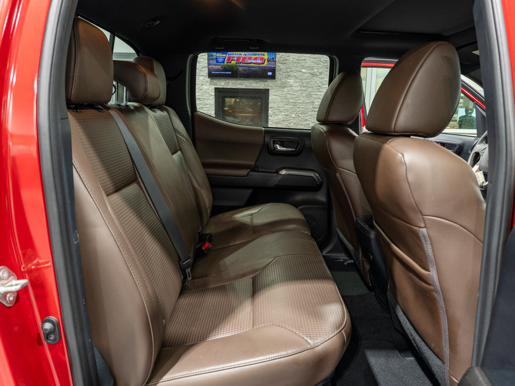 Used 2019 Toyota Tacoma Limited AWD/4WD image 16