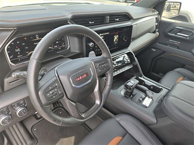Used 2025 GMC Sierra 1500 AT4 image 8